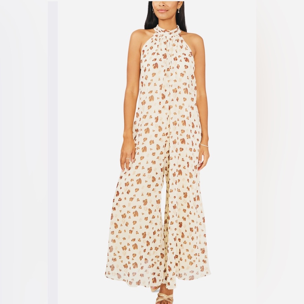 Halogen. Leopard Print Jumpsuit Halogen. Size XL.